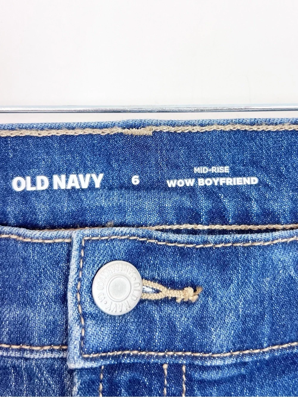 OLD NAVY WOW MID RISE BOYFRIEND JEANS WOMENS SZ 6